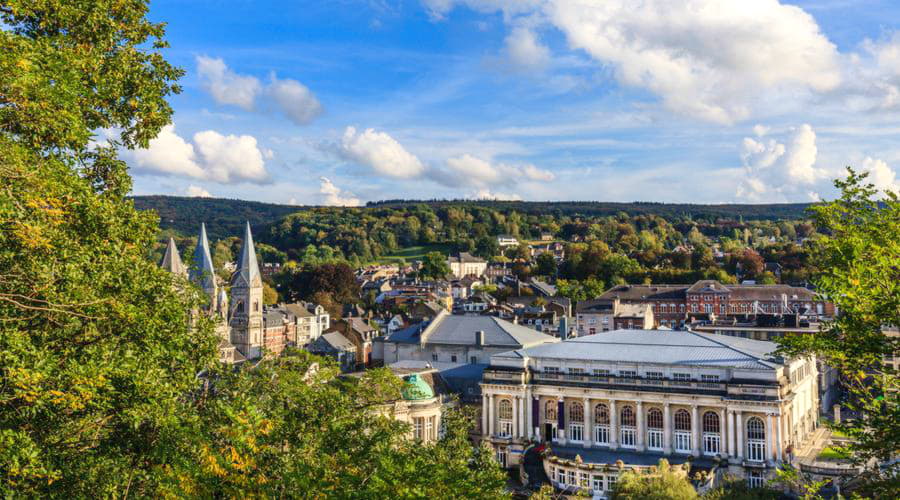 Nossos serviços de aluguel de carros oferecem uma seleção diversificada de veículos em Spa.
